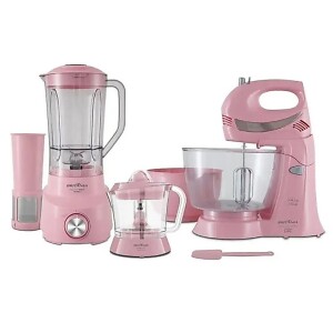 Kit Britânia Cozinha 3 em 1 liquidificador + batedeira + espremedor - 110v: de R$ 676,00 por R$ 3...
