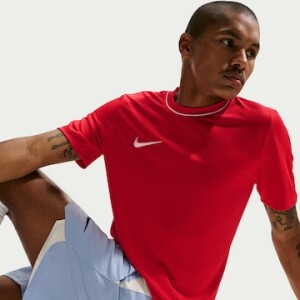 Camiseta Dri-FIT Nike Park Masculina com 34% de desconto